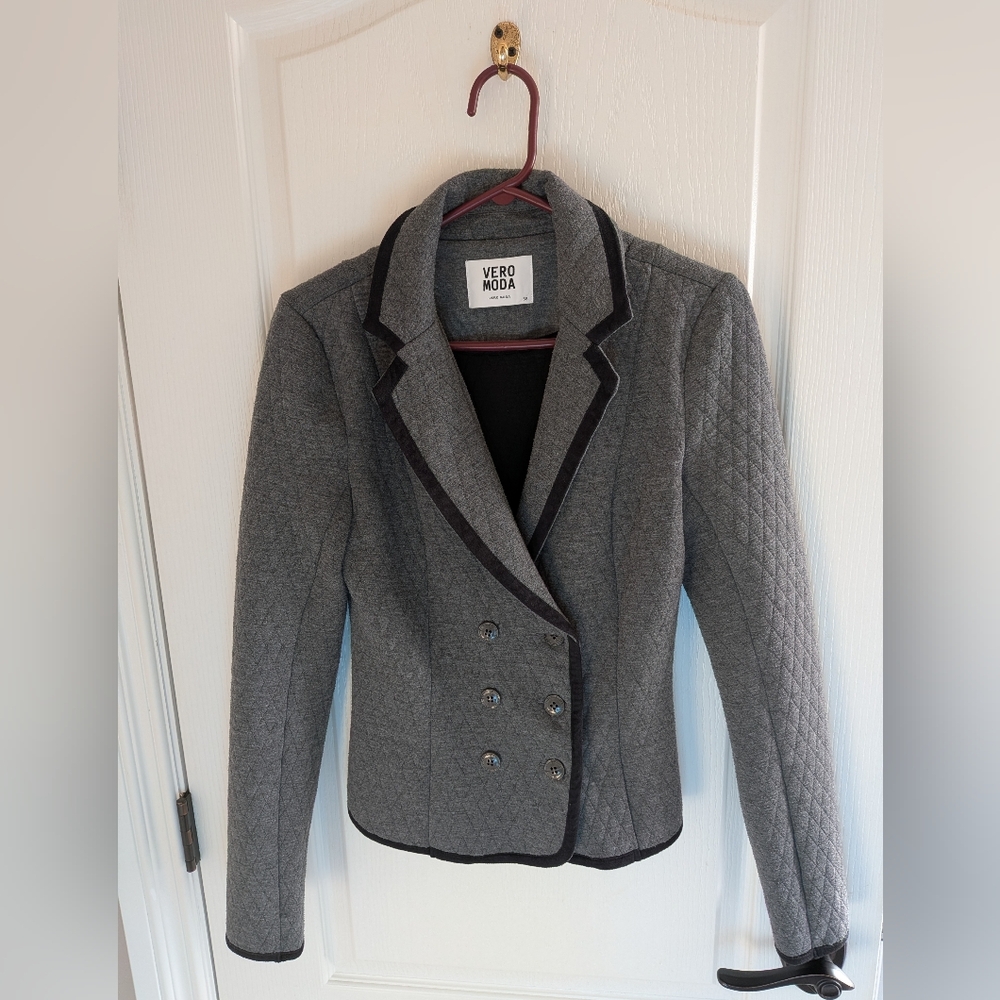 Vero Moda Women's Gray Quilted Jacket Blazer